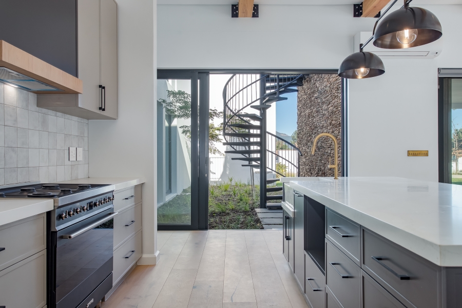 5 Bedroom Property for Sale in Pearl Valley at Val de Vie Western Cape